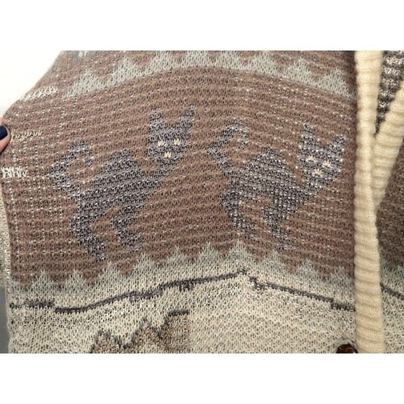 Vintage BOGNER Cardigan Aztec Cat Print Nordic Outdoor Mohair Sweater WOMENS 10 - Picture 4 of 11